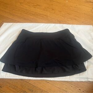 Athleta XL Black Women's Athletic Skirt with Built-in Shorts